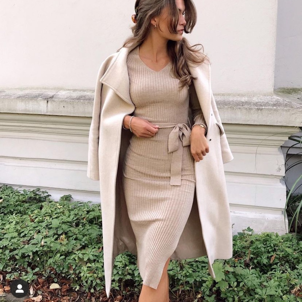 MANGO ribbed knit dress with belt blogger insta favorite
